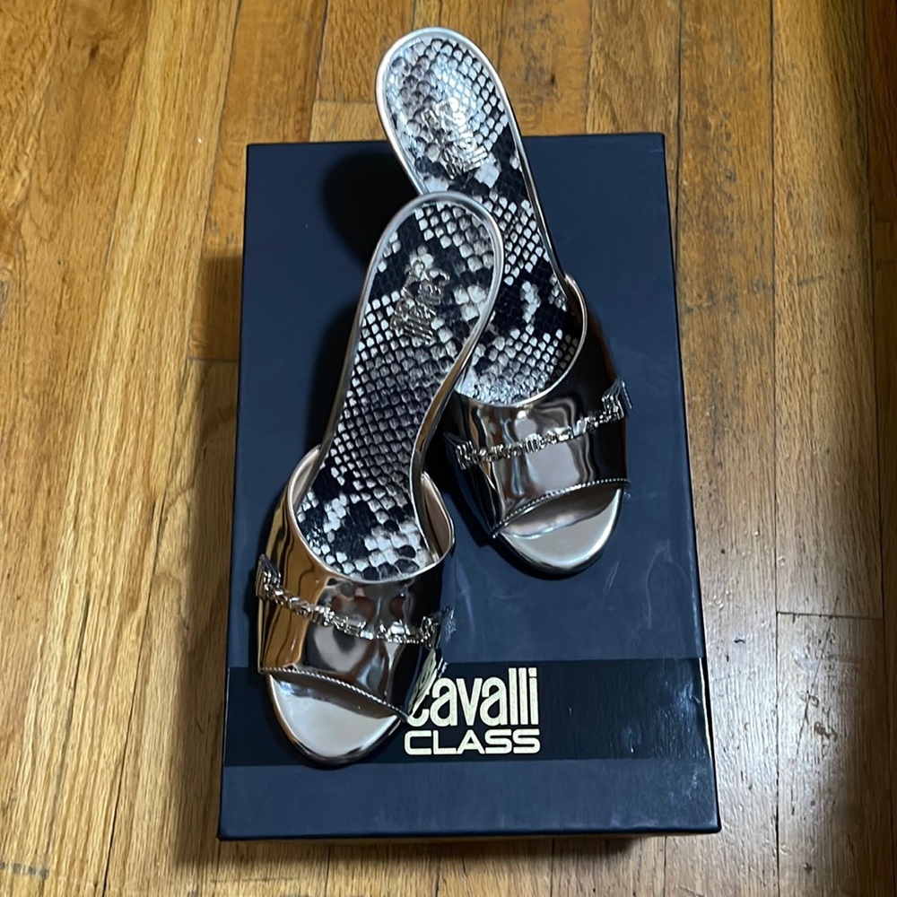 Brand: Cavalli Class by Roberto Cavalli